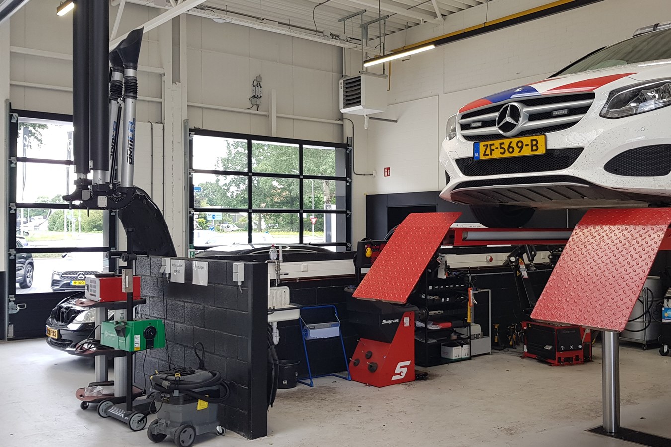 Verwarmen van garages, werkplaatsen en showrooms