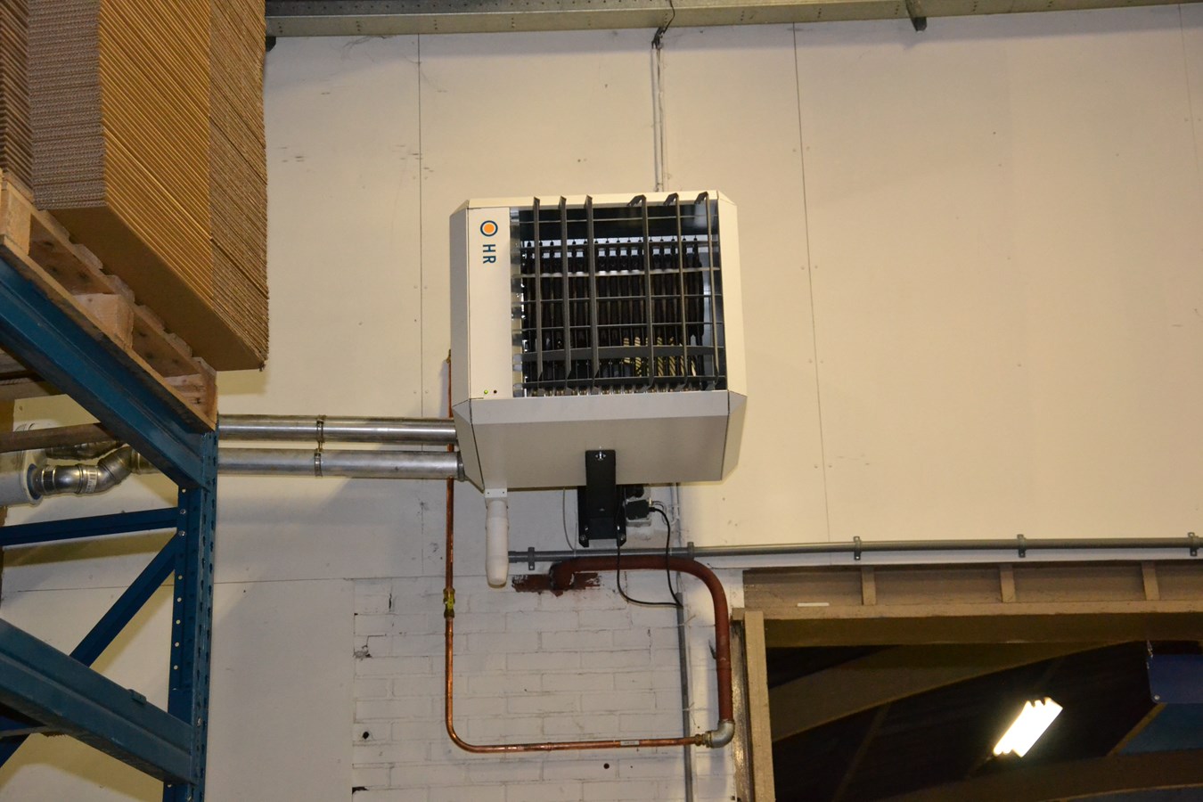 doos Ansichtkaart Religieus Werkplaats verwarmen met een gas heater | Winterwarm